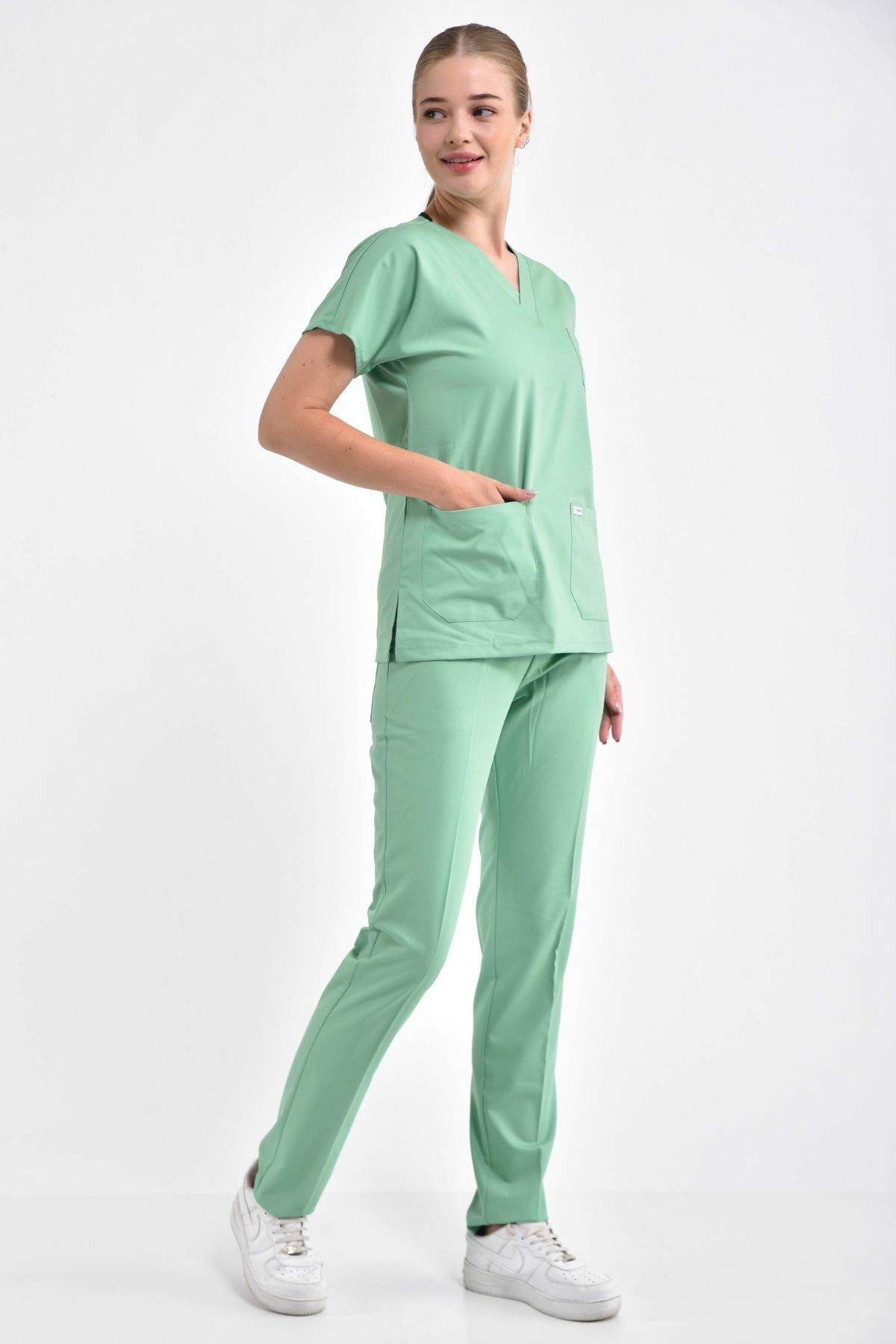 Likralı Açık Mentol Cerrahi Takım