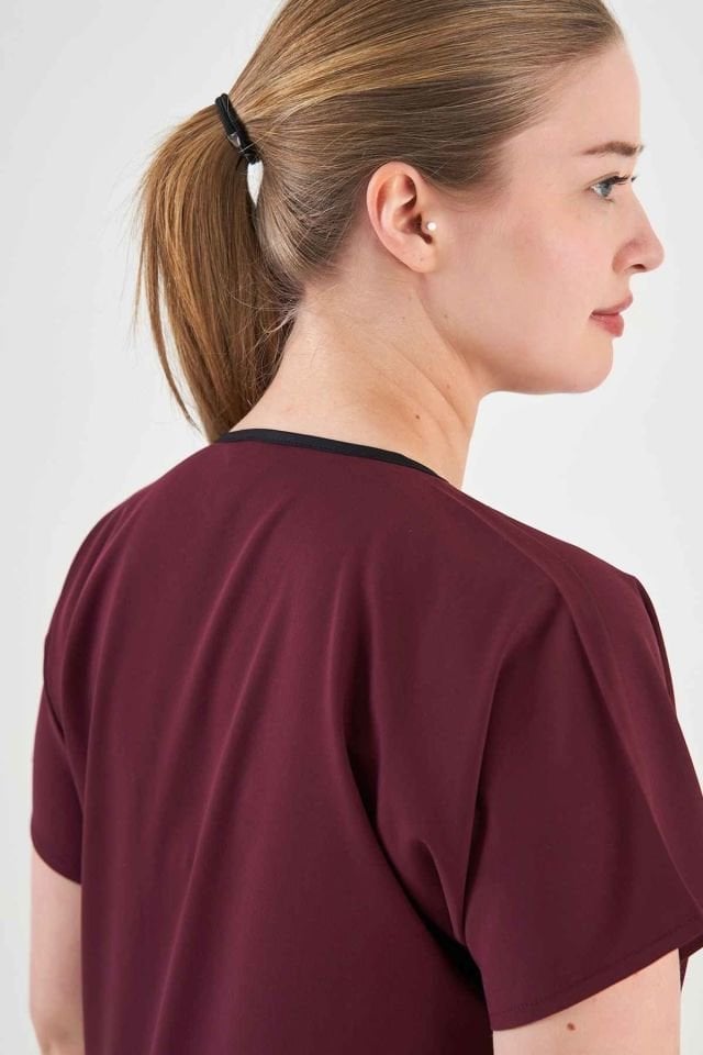 Likralı Koyu Mürdüm Cerrahi Takım