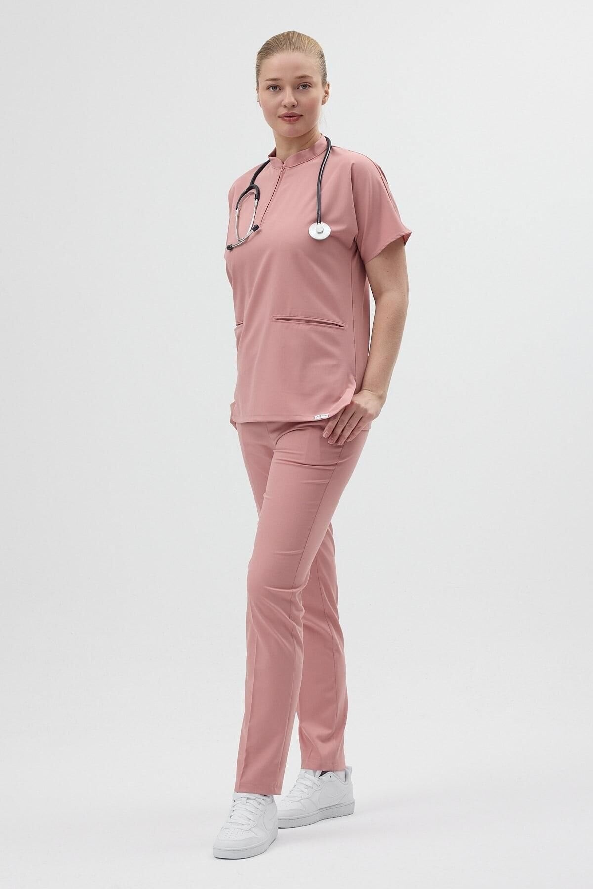 Likralı Pudra Fermuar Detaylı Cerrahi Takım