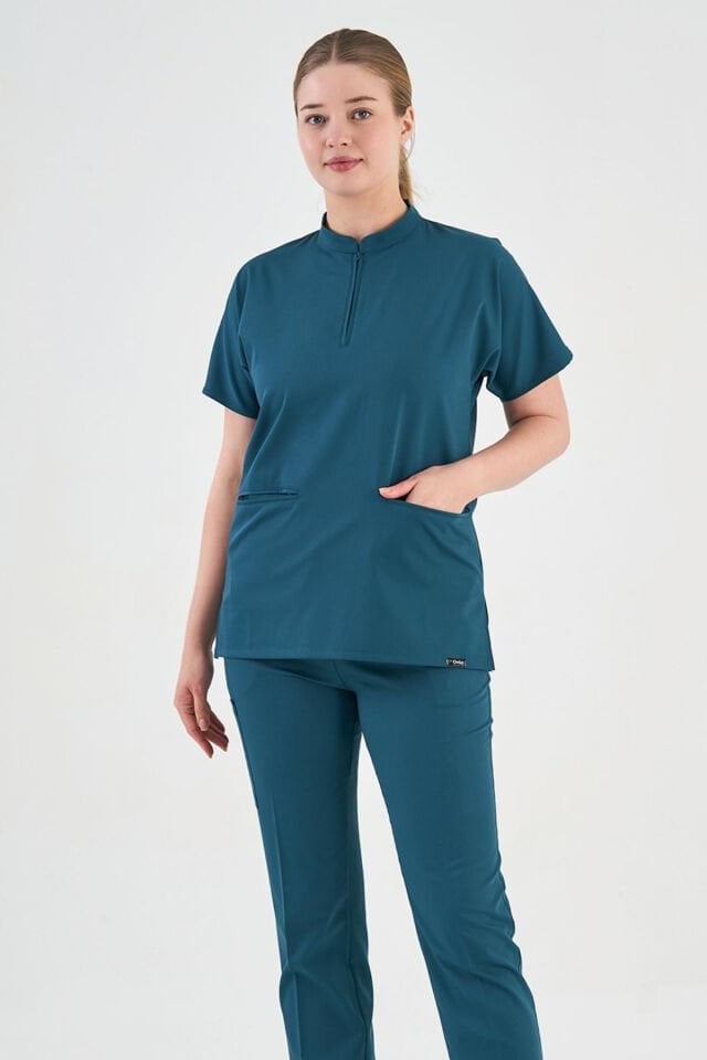 Likralı Koyu Petrol Yeşili Fermuar Detaylı Cerrahi Takım