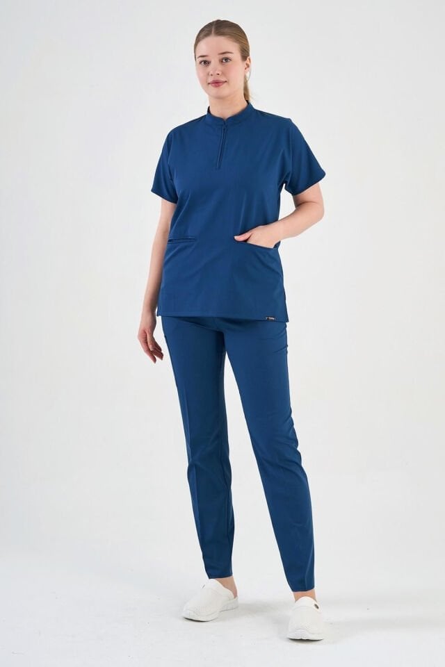 Likralı Petrol Mavisi Fermuar Detaylı Cerrahi Takım