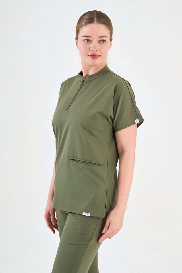 Likralı Asker Yeşili Fermuar Detaylı Cerrahi Takım