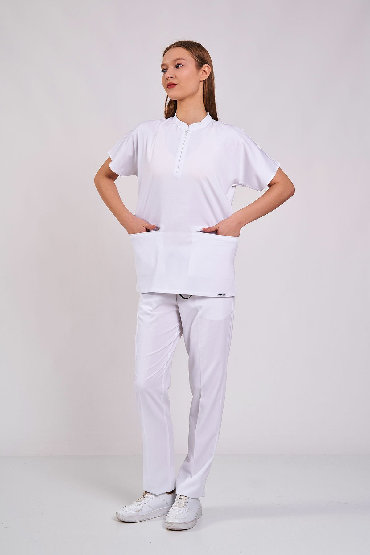 Likralı Beyaz Fermuar Detaylı Forma