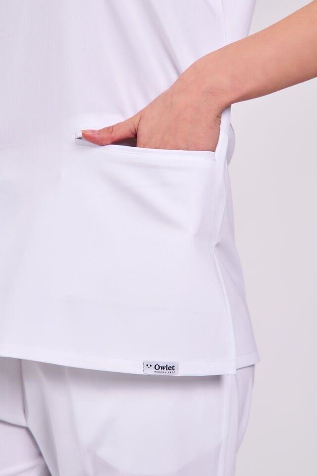 Likralı Beyaz Fermuar Detaylı Forma