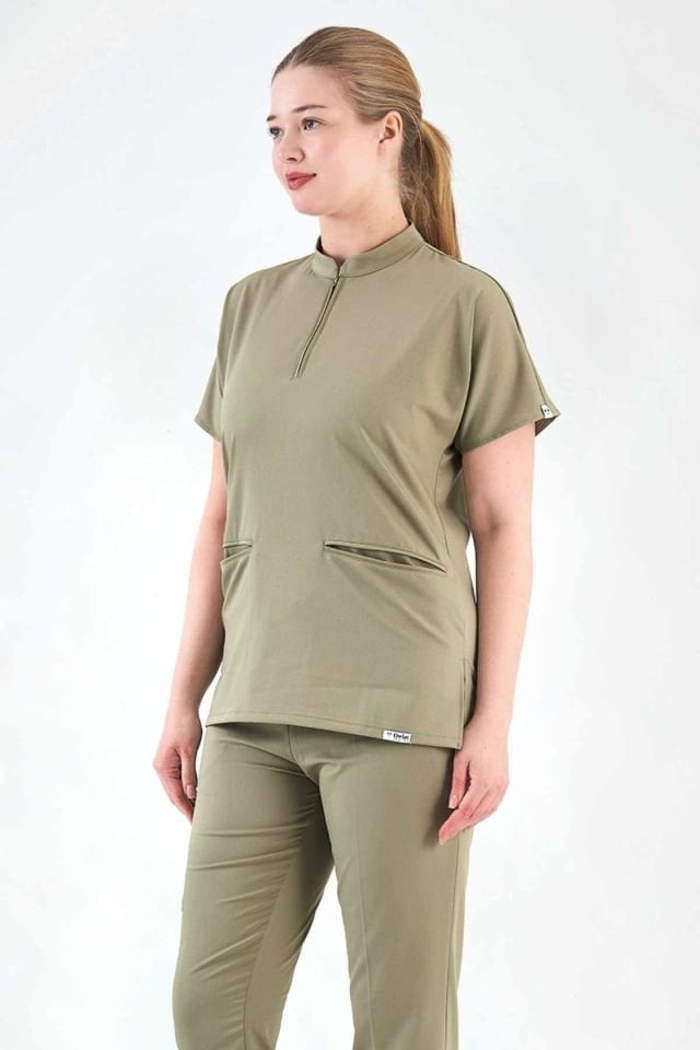 Likralı Çağla Yeşili Fermuar Detaylı Cerrahi Takım