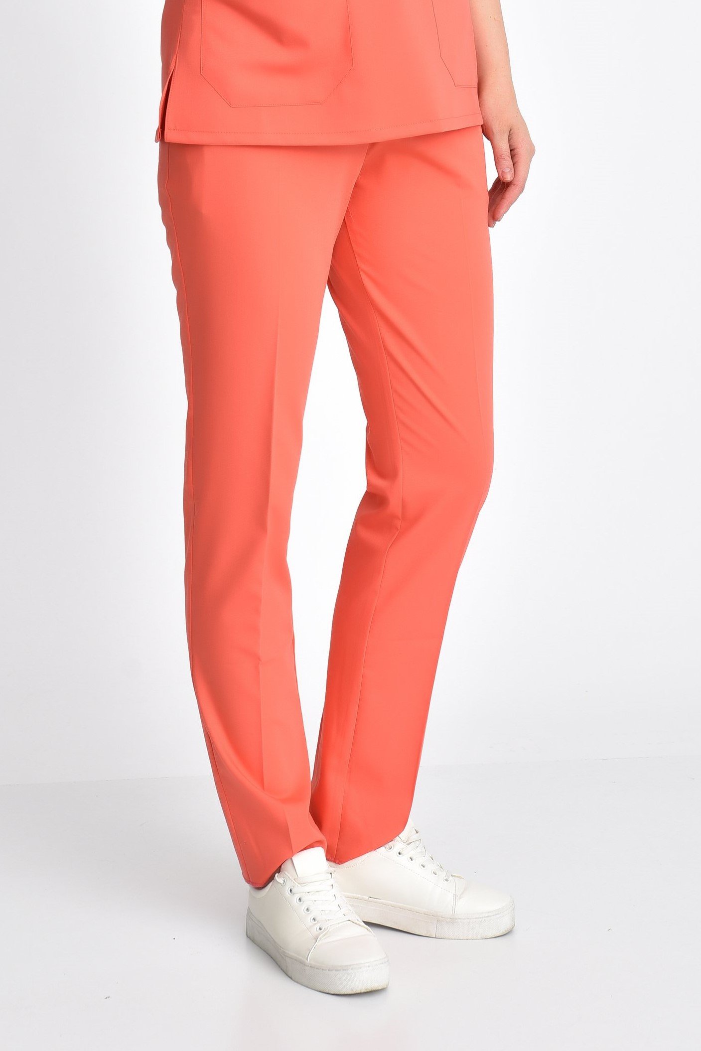 Yavruağzı Likralı Cerrahi Pantolon