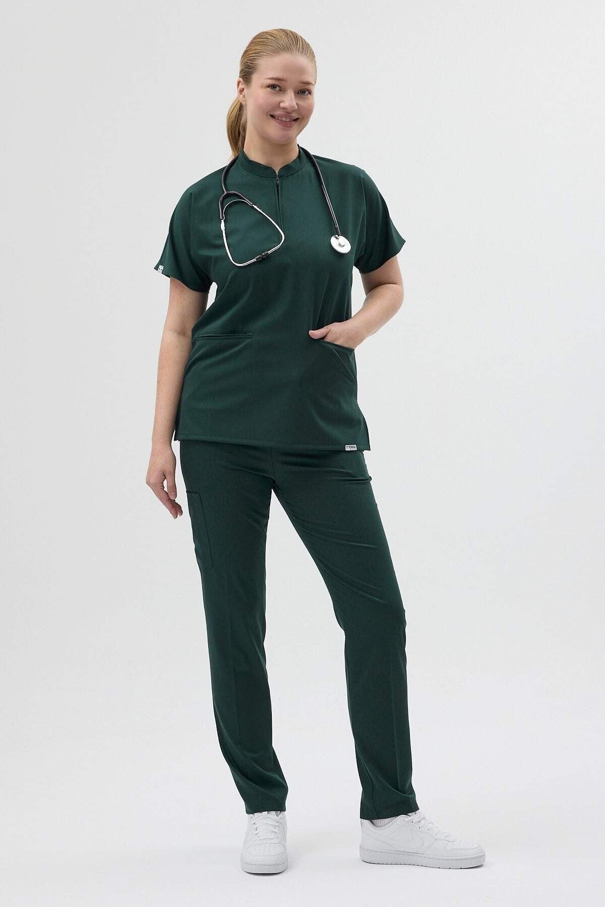 Lycra Emerald Green Surgical Uniform with Zipper Detail