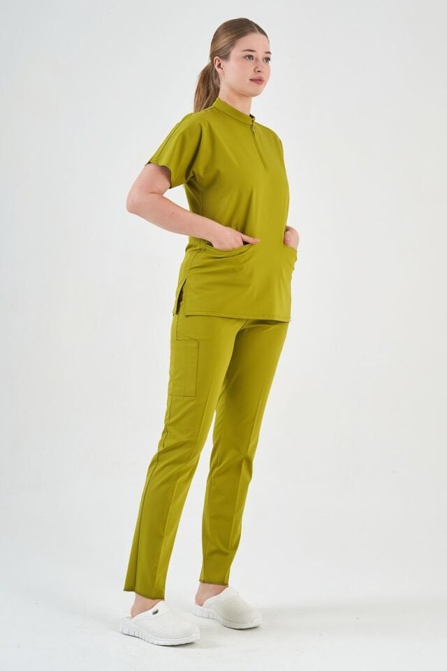 Likralı Yağ Yeşili Fermuar Detaylı Scrubs