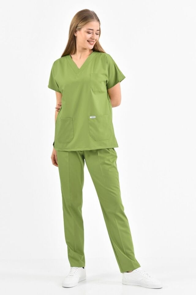 Fıstık Yeşili Likralı Cerrahi Takım