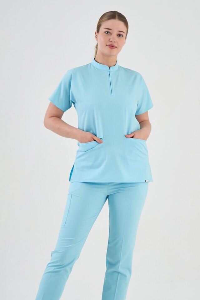 Likralı Buz Mavisi Fermuar Detaylı Cerrahi Takım