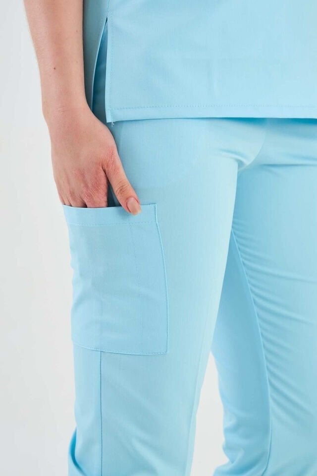 Likralı Buz Mavisi Fermuar Detaylı Cerrahi Takım