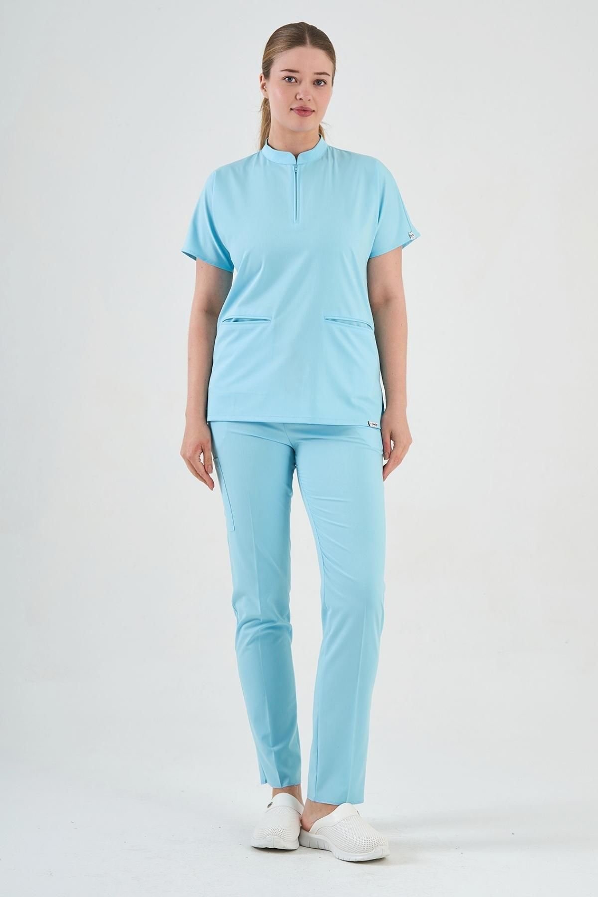 Likralı Buz Mavisi Fermuar Detaylı Cerrahi Takım