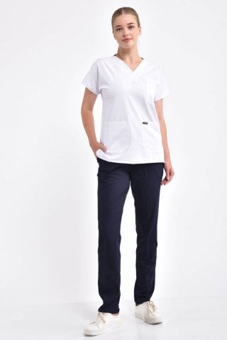 Likralı Beyaz Üst Koyu Lacivert Alt Kombin