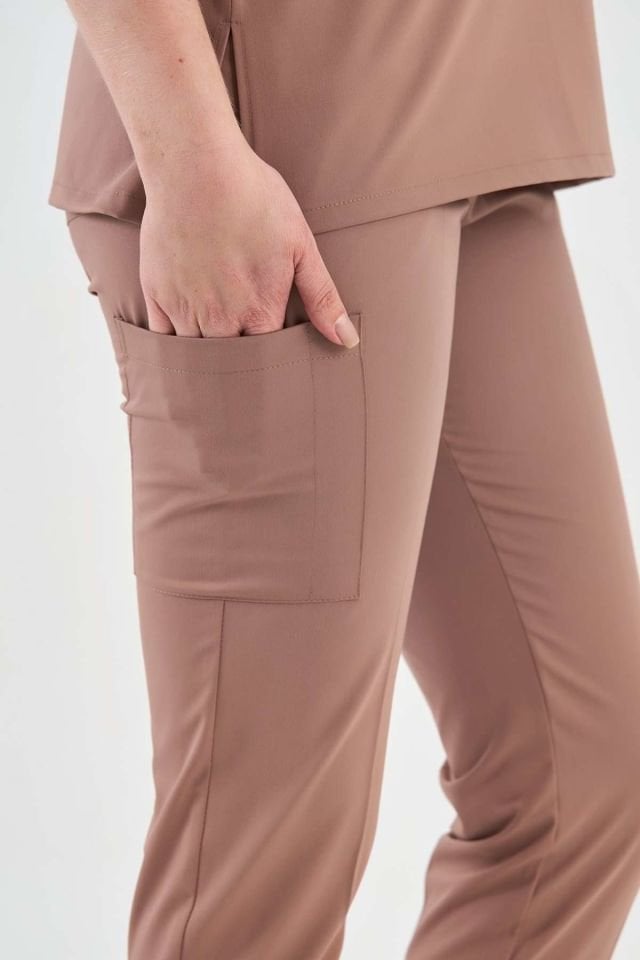 Likralı Sütlü Kahve Fermuar Detaylı Cerrahi Takım