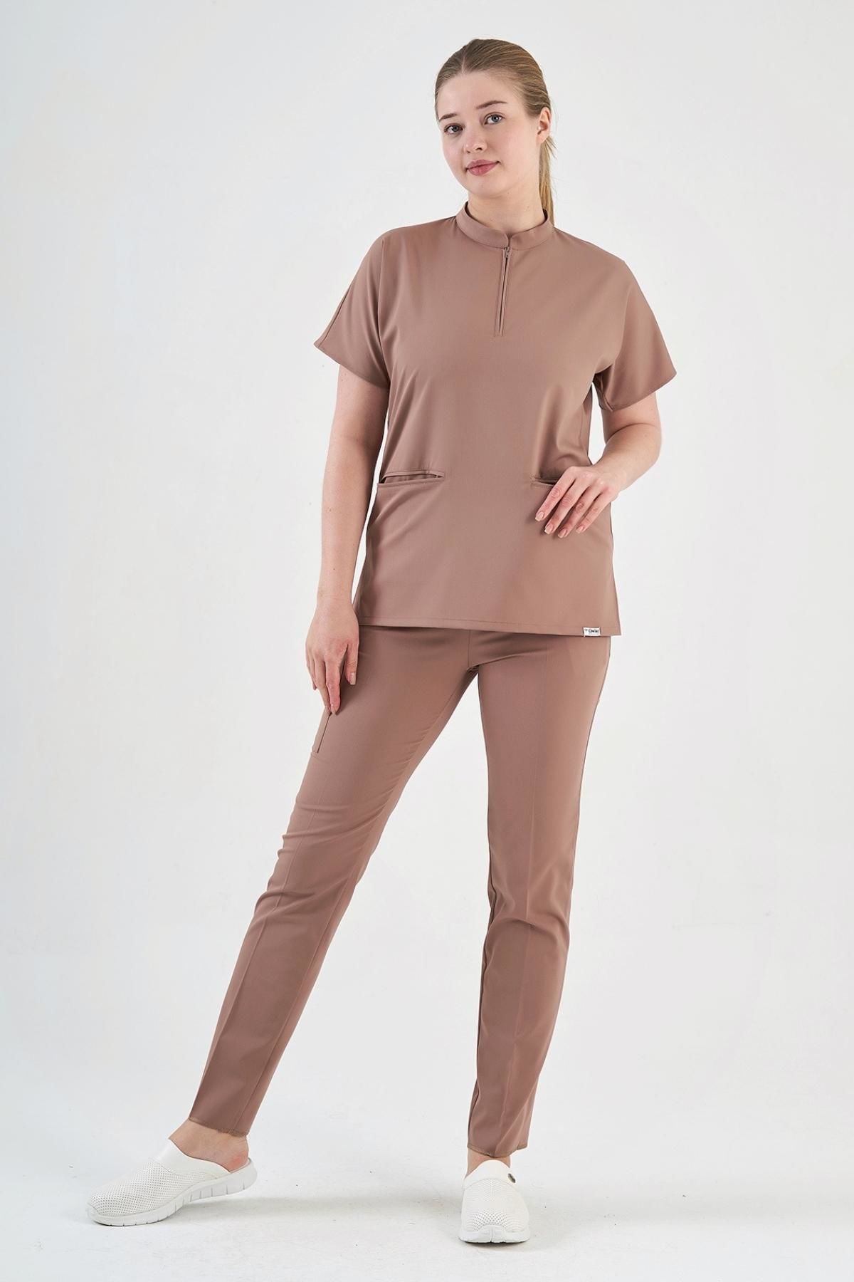 Likralı Sütlü Kahve Fermuar Detaylı Cerrahi Takım