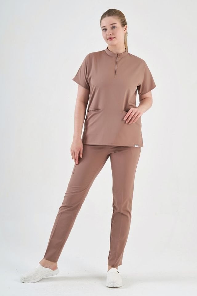 Likralı Sütlü Kahve Fermuar Detaylı Cerrahi Takım