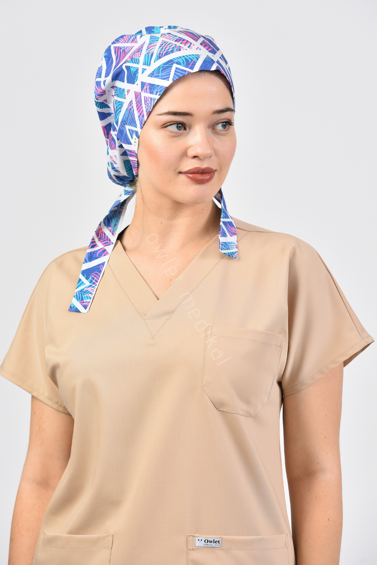 Renkli Yapraklar Desenli Tesettür Geometrik Bone