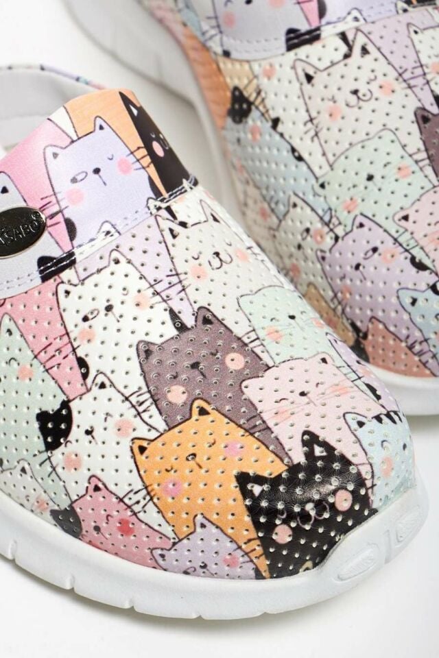 Renkli Kediler Sabo Terlik