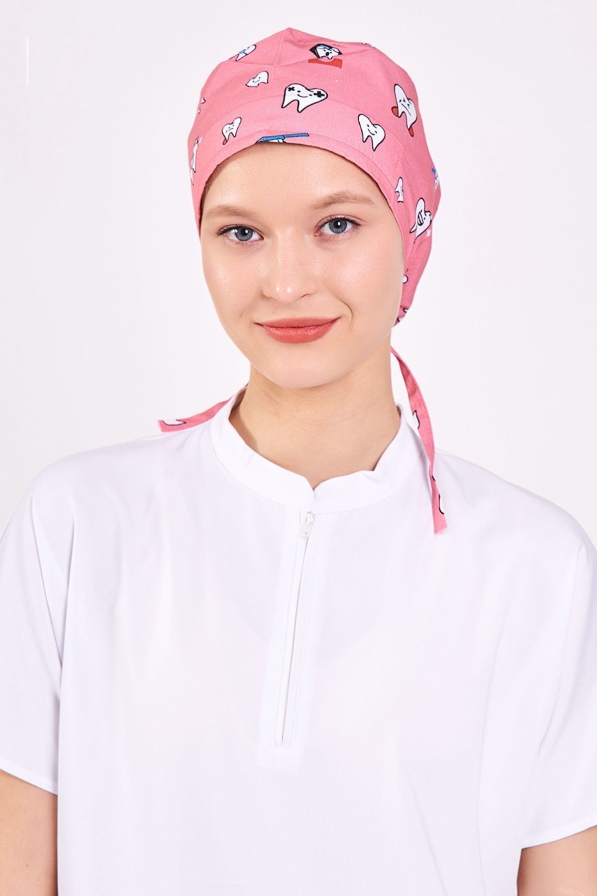 Diş desenli ameliyathane bonesi