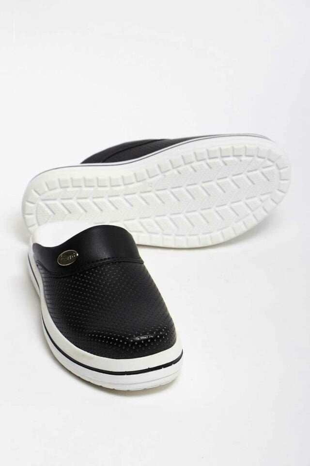 Siyah Sabo Terlik Çizgi Detaylı