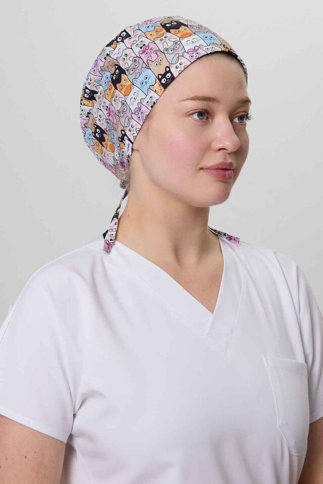 Renkli Kediler Cerrahi Bone