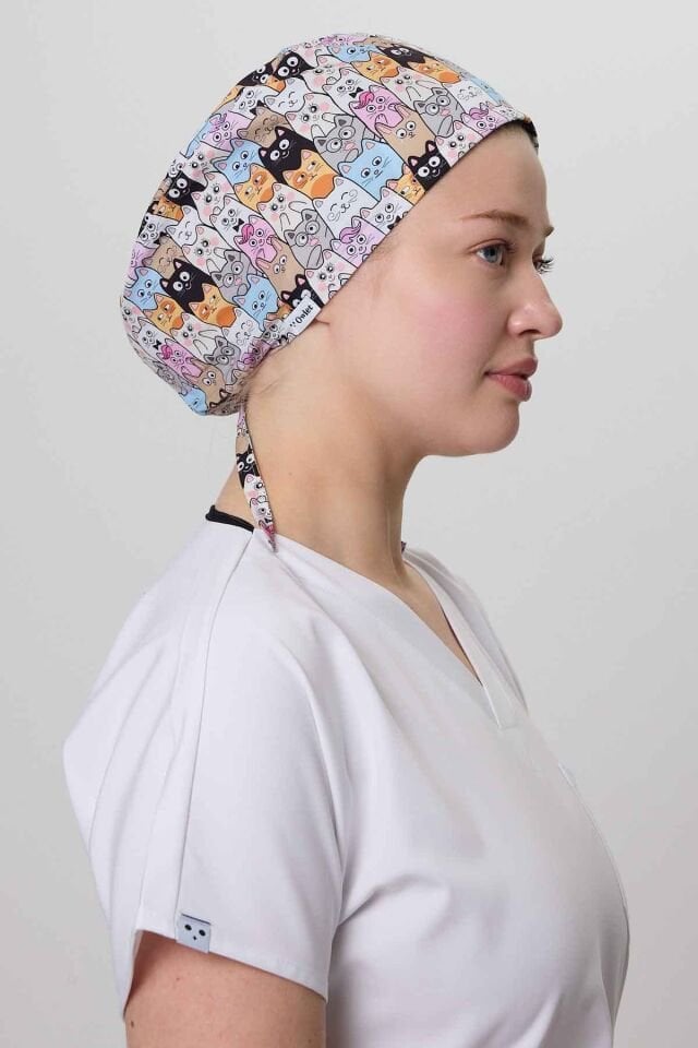 Renkli Kediler Cerrahi Bone