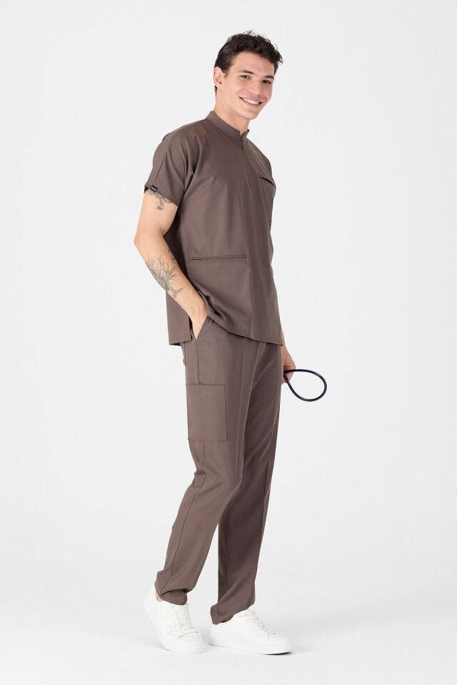 Likralı Çikolata Kahve Fermuar Detaylı Scrubs