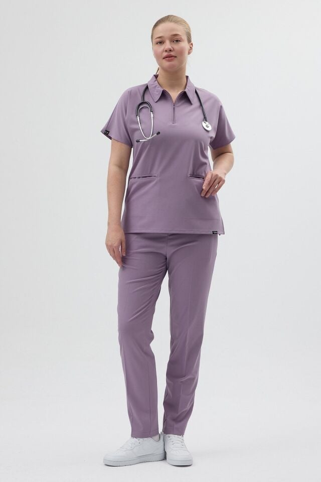 Likralı Soft Lila Polo Yaka Scrubs - Owlet Medikal