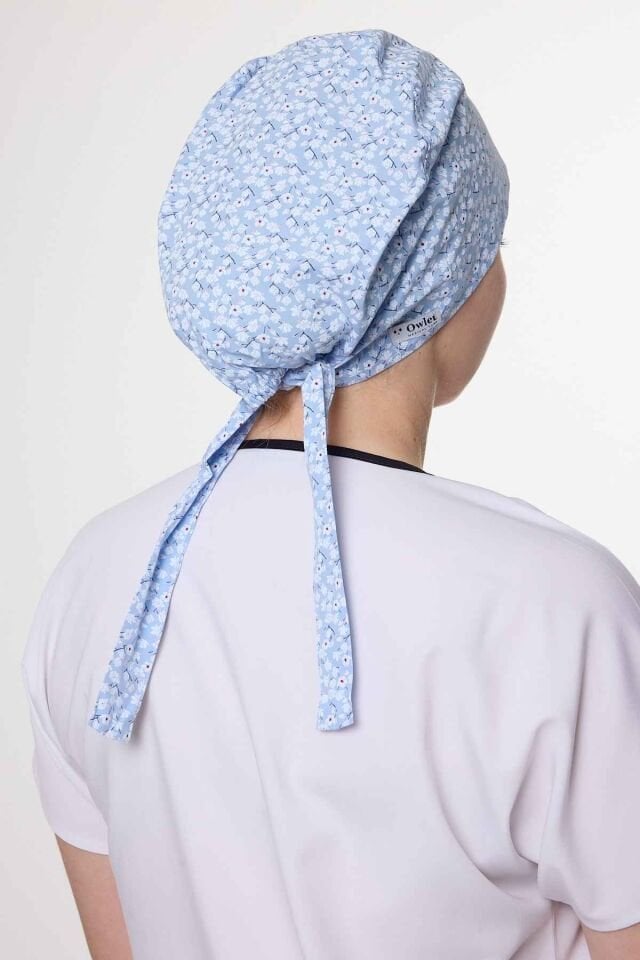 Beyaz Çiçekler Desenli Cerrahi Tesettür Bone