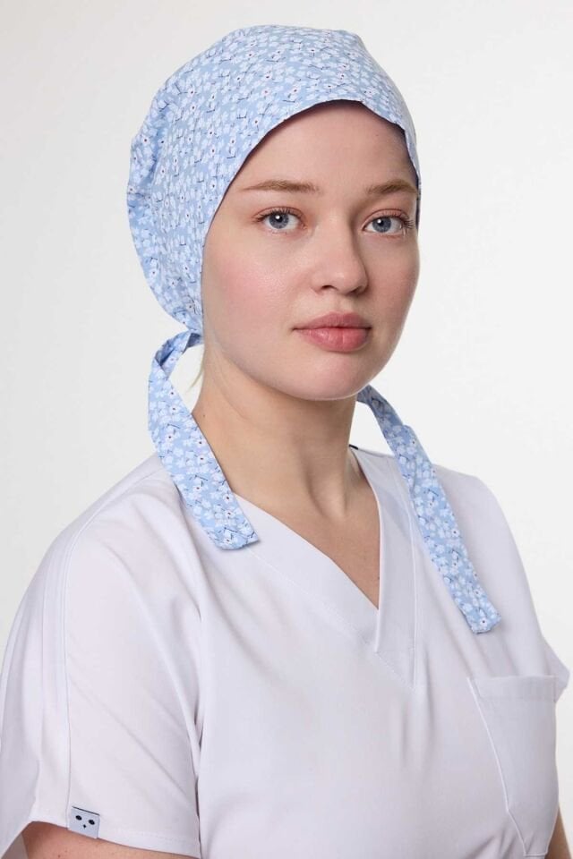 Beyaz Çiçekler Desenli Cerrahi Tesettür Bone