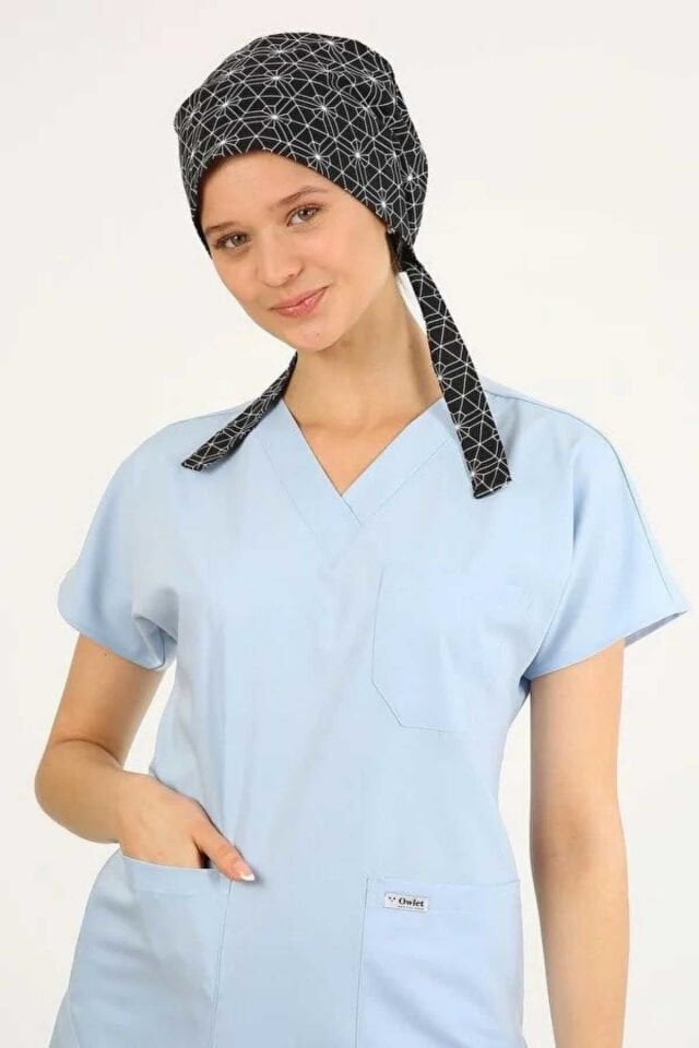 Geometrik Desenli Siyah Cerrahi Tesettür Bone