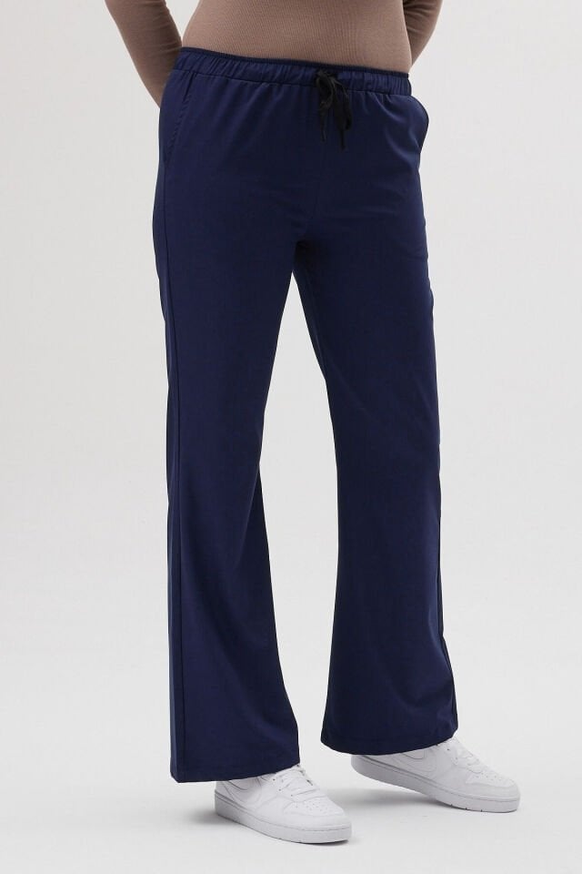 Likralı Lacivert İspanyol Paça Scrubs Pantolon