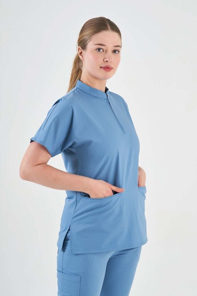 Likralı Açık Mavi Fermuar Detaylı Cerrahi Forma