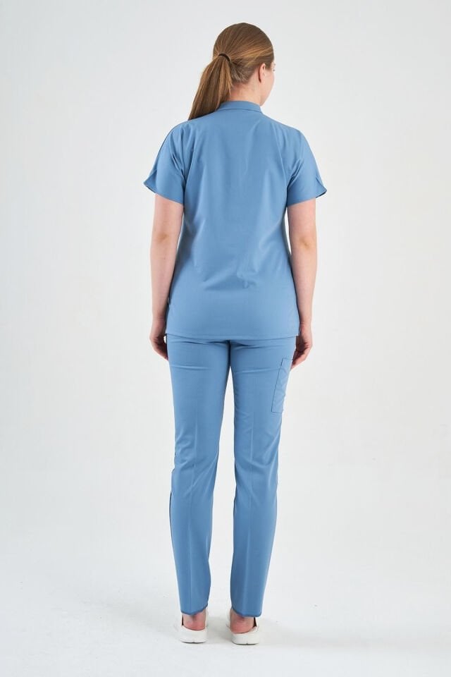 Likralı Açık Mavi Fermuar Detaylı Cerrahi Forma