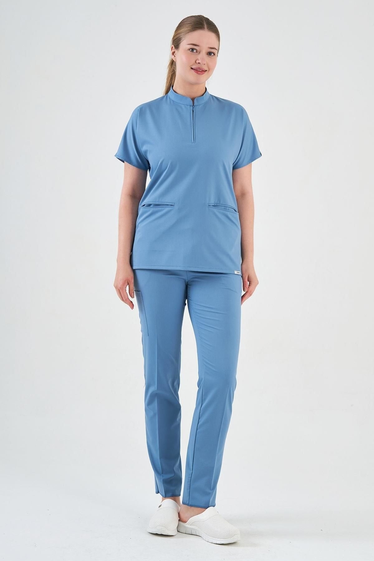 Likralı Açık Mavi Fermuar Detaylı Cerrahi Forma