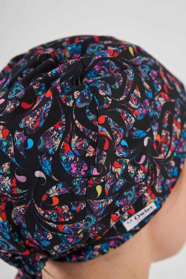 Şal Desenli Siyah Cerrahi Tesettür Bone