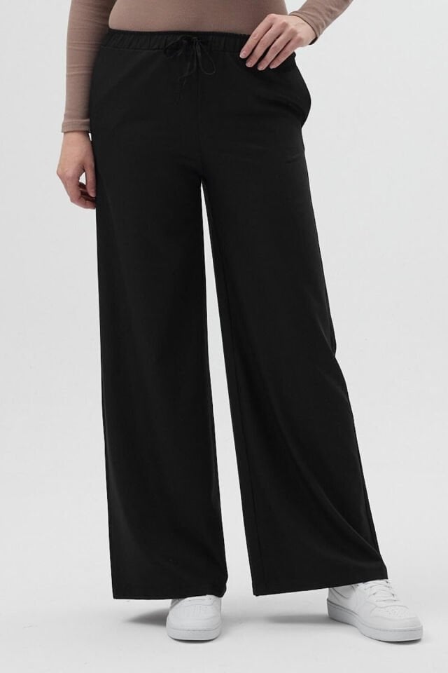 Likralı Bol Paça Siyah Pantolon