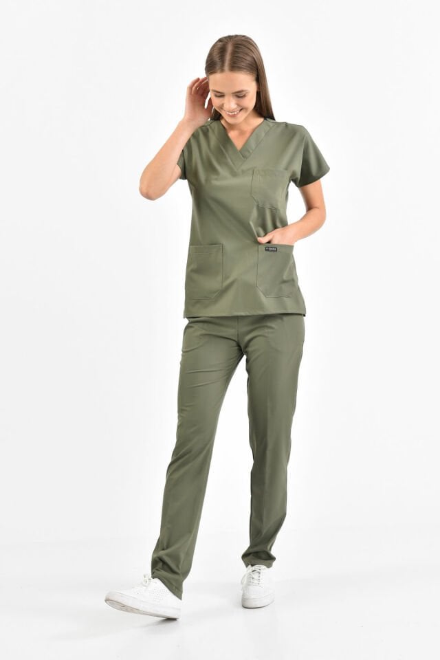 Likralı Asker Yeşili Cerrahi Takım