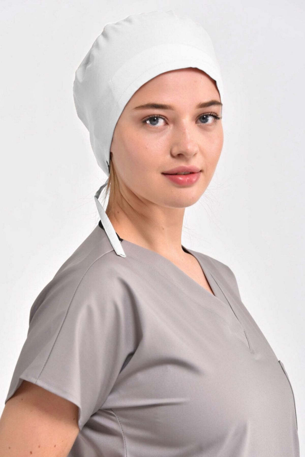 Beyaz Likralı Cerrahi Bone