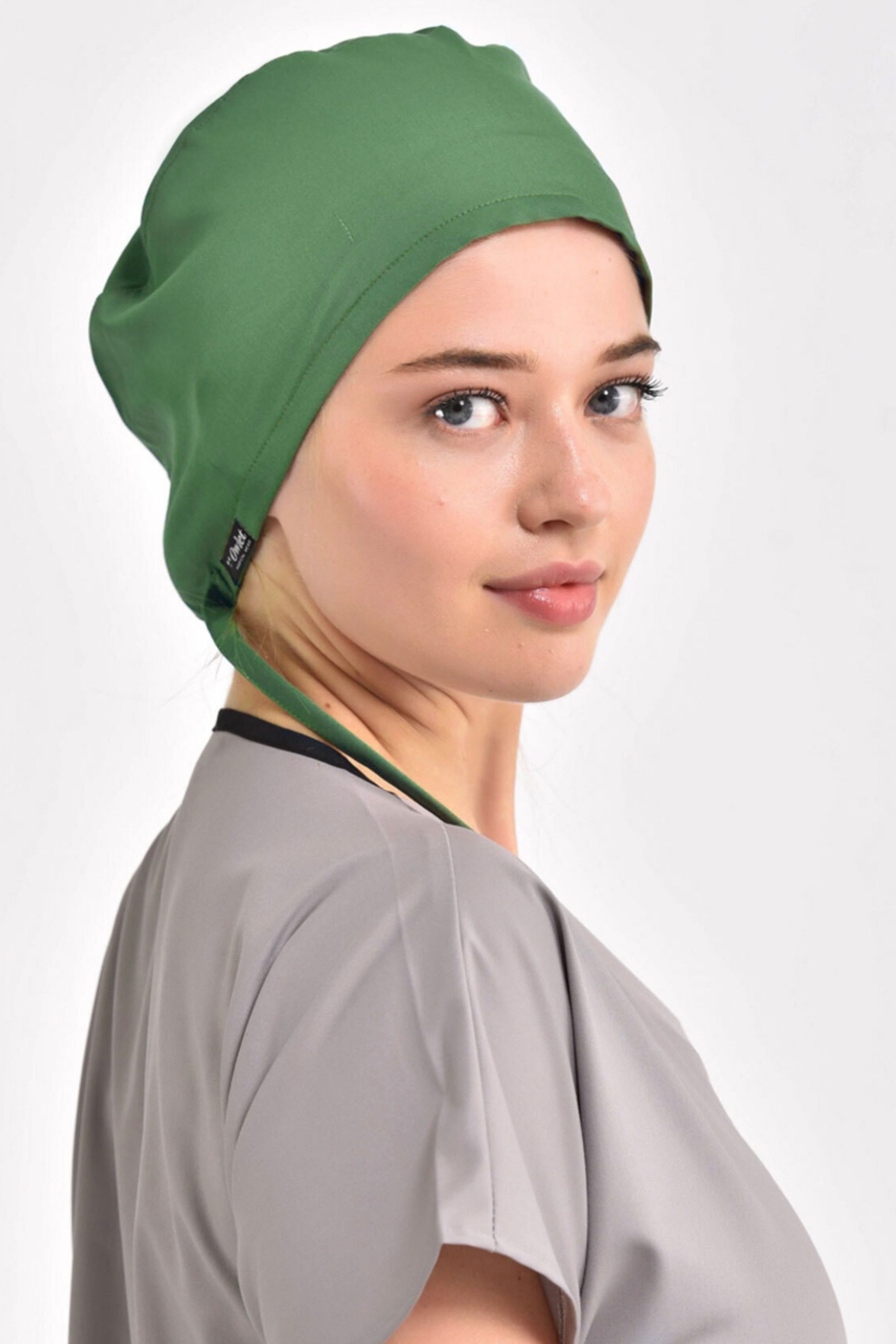 Çim Yeşili Likralı Cerrahi Bone