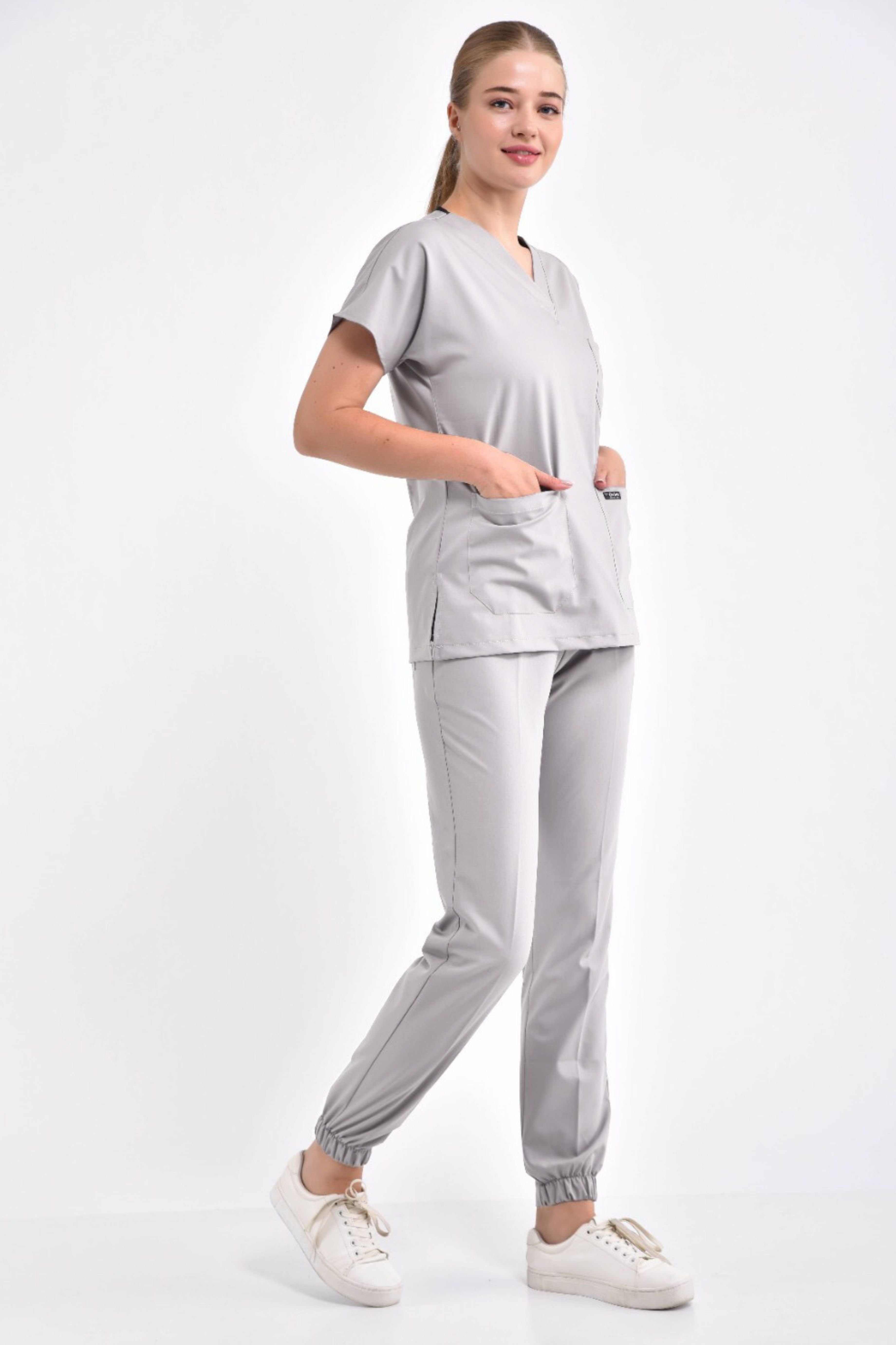 Açık Gri Paça Lastikli Likralı Cerrahi Takım